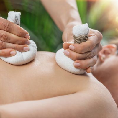 Herbal Bolus Massage